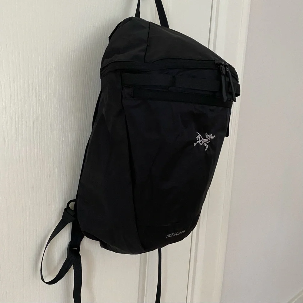 NWOT Arc'teryx Heliad 15 Lightweight Compact Outdoor Black Nylon Backpack